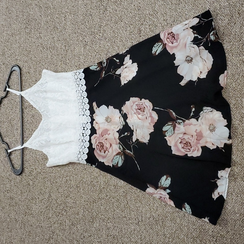 Shein Floral Pattern Dress Size Small NWOT